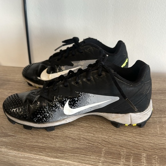 Nike Vapor Baseball Cleats 4.5 youth - Picture 2 of 6